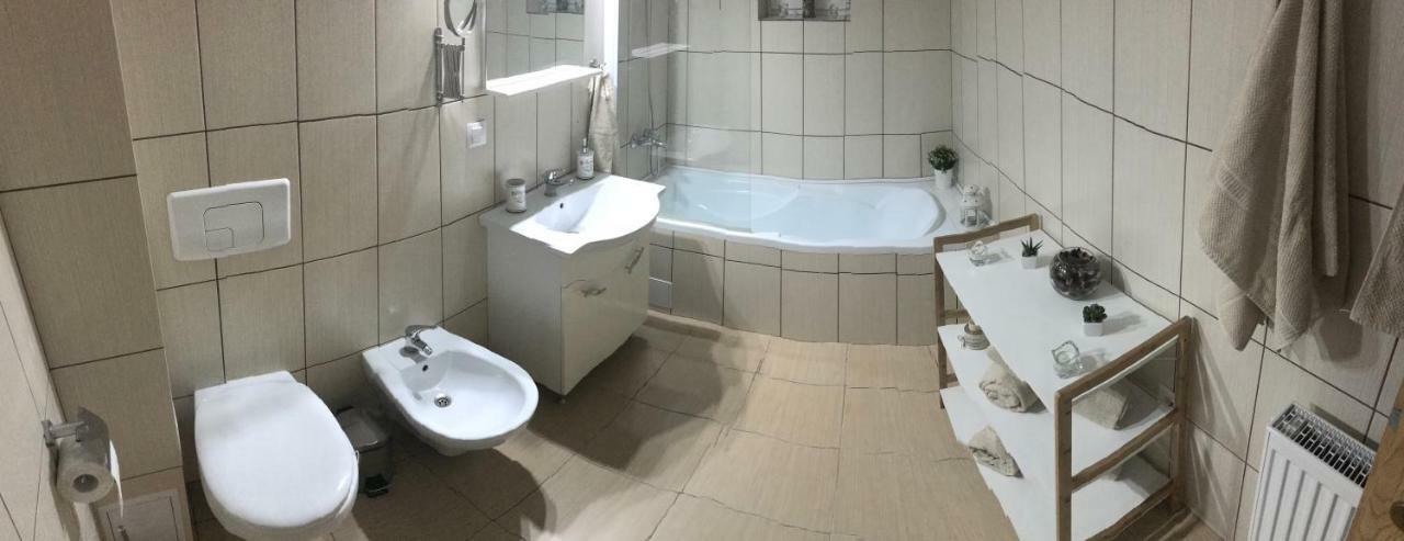Apartament Toamnei Risnov Bagian luar foto