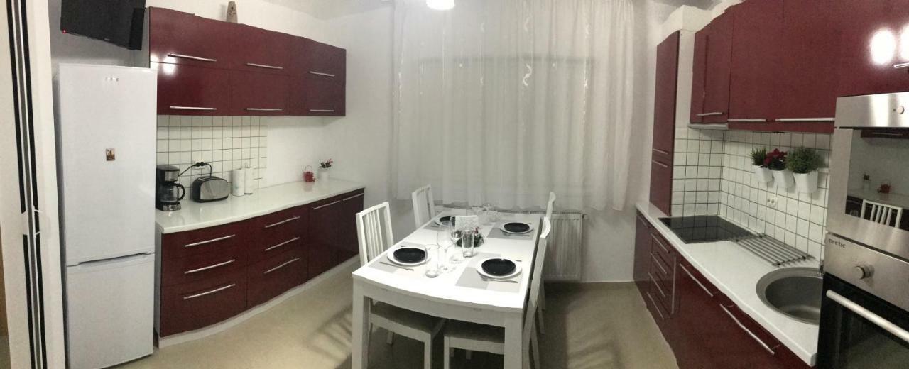 Apartament Toamnei Risnov Bagian luar foto
